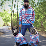 Hoodie humano xadrez azul e vermelho